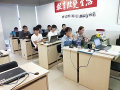 北大青鸟学区风采