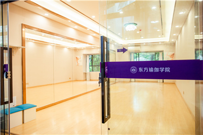 东方瑜伽