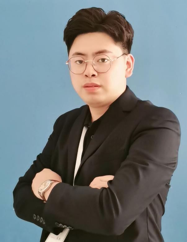 徐阳.计算机科学与技术  职务：ACCP教员