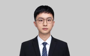 王珏峰老师. 皓学通教育雅思听力、阅读、口语明星主讲