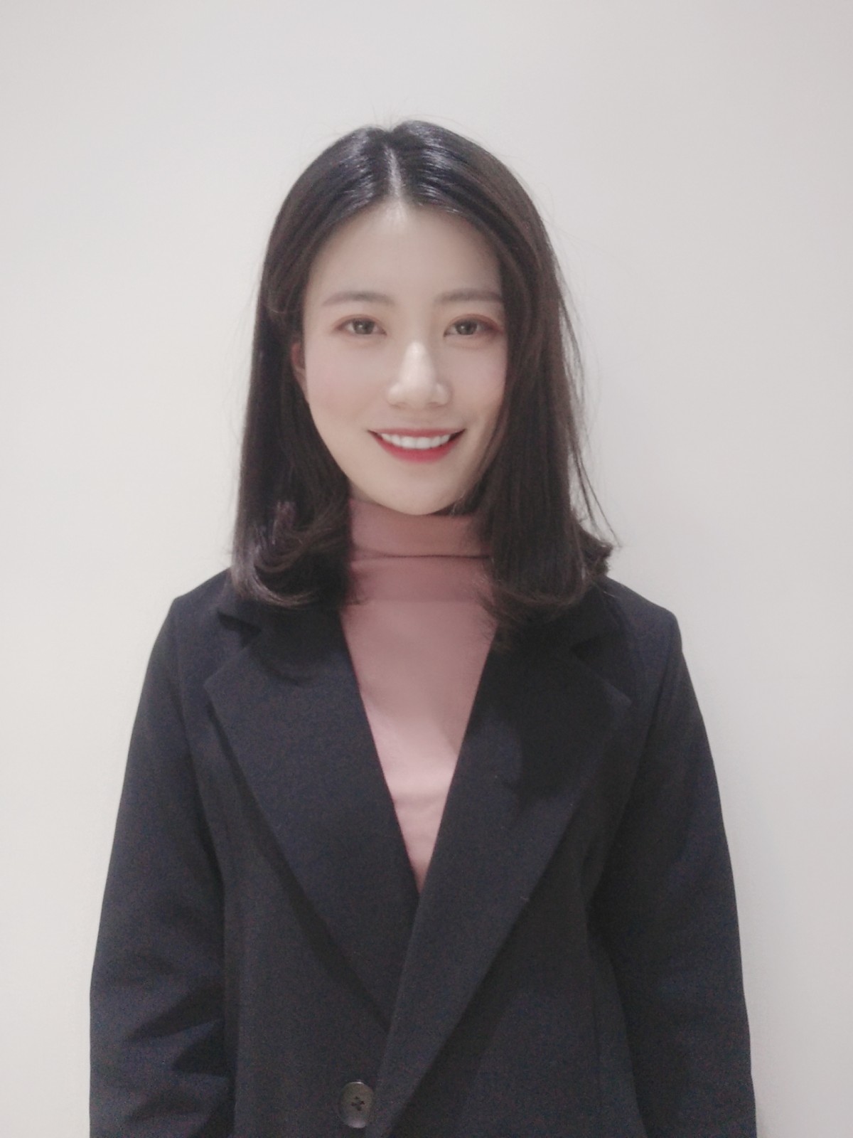 郭红星老师.教龄五年以上