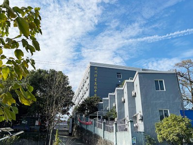浙江华川中考复读学校环境
